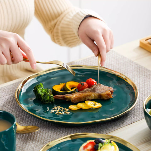 Lovecasa 16-Piece Dinnerware Set With Gold Trim Made Of Durable Porcelain Perfect For Elegant Dining And Everyday Use - Green