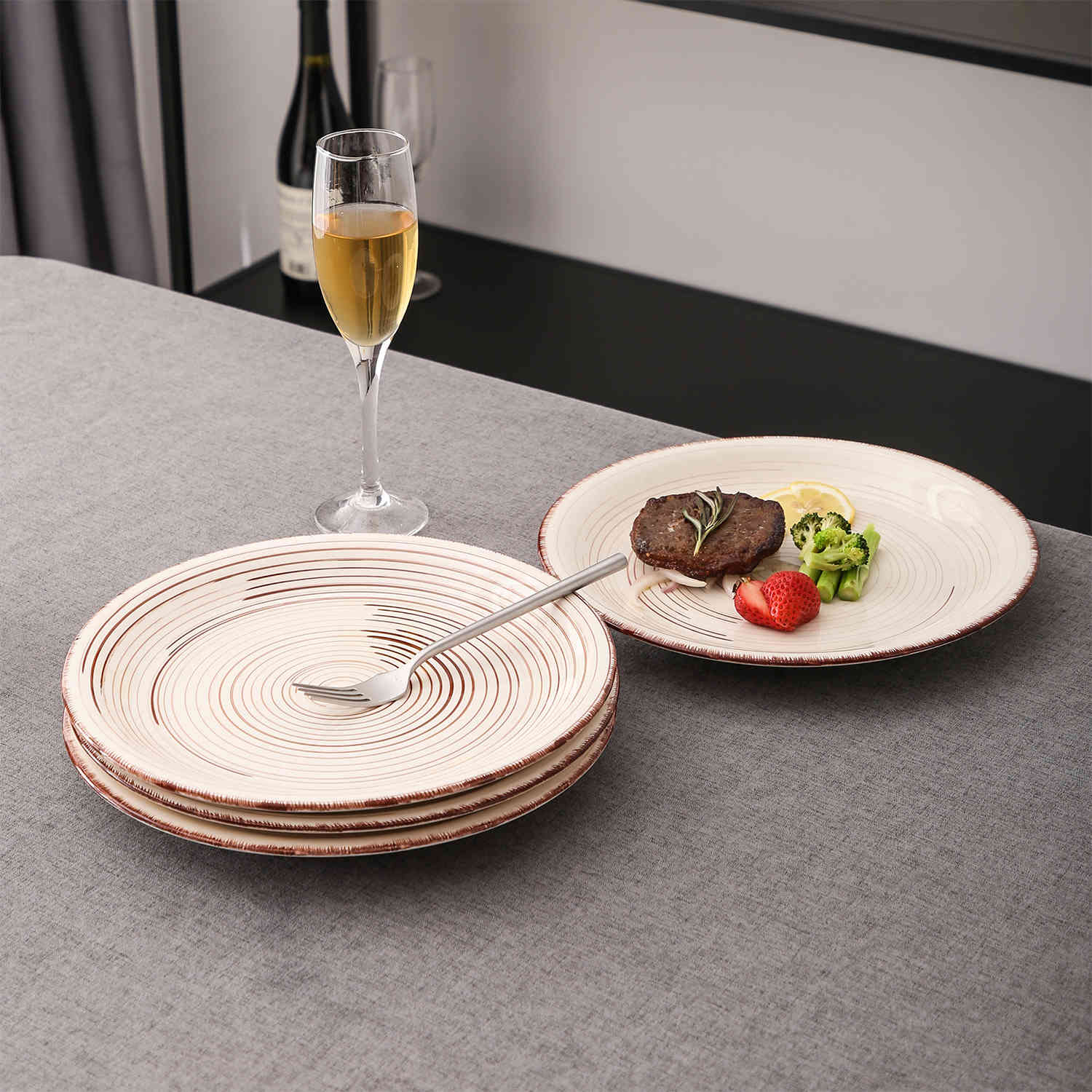 Beige Dinner Plates Set