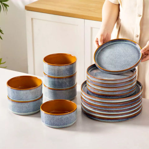 Onion 18 Piece Dinnerware Set
