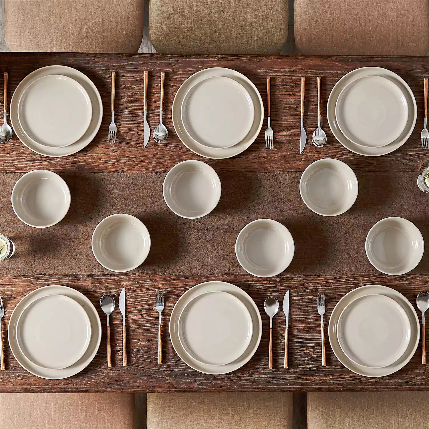 Playa 18-Piece Stoneware Dinnerware Set with plates and bowls for 6 - featuring a unique grey reactive glaze and a farmhouse-inspired style-vancasso