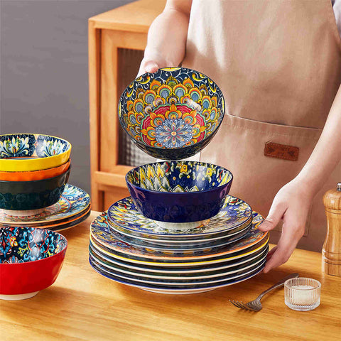 Boho Chic Simi 18-Piece Porcelain Dinnerware Set Plates and Bowls Set