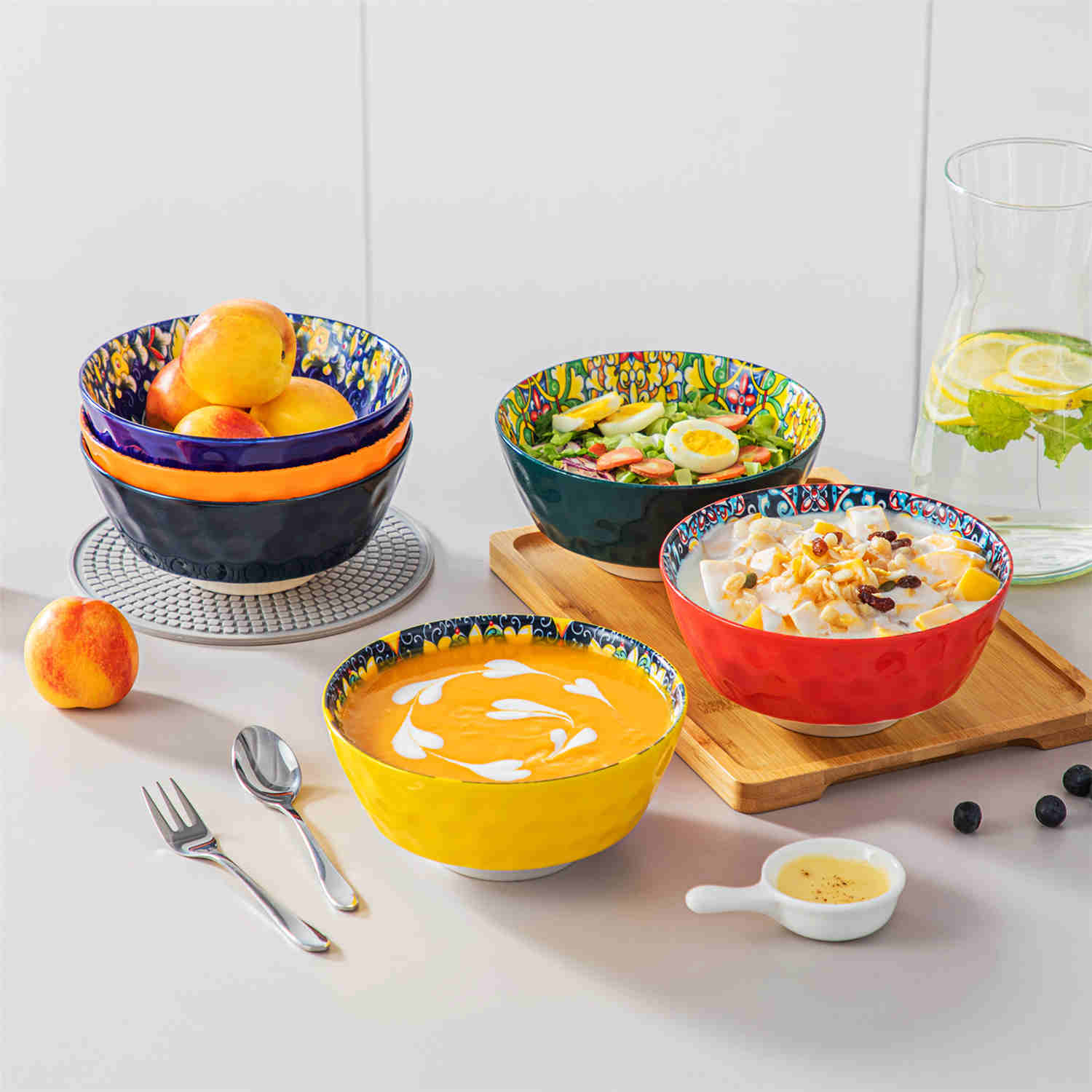 Boho Chic Simi Porcelain Bowls Set of 6 with Vibrant Pattern-vancasso