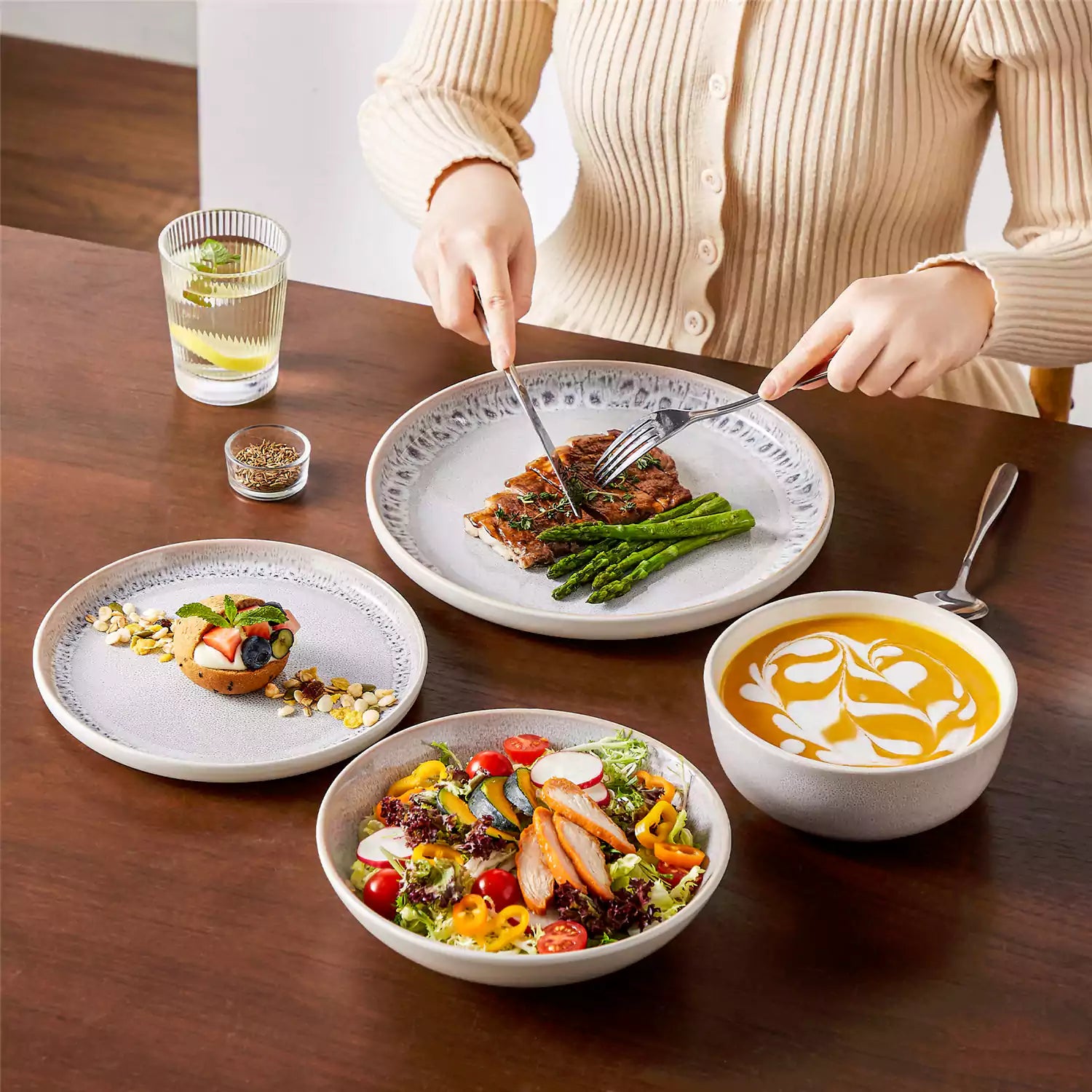 Snow 16-Piece Stoneware Set With Snowflake Glaze Perfect For Cozy Everyday Meals.