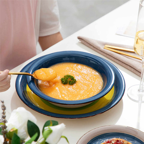 Arco 18 Piece Dinnerware Set