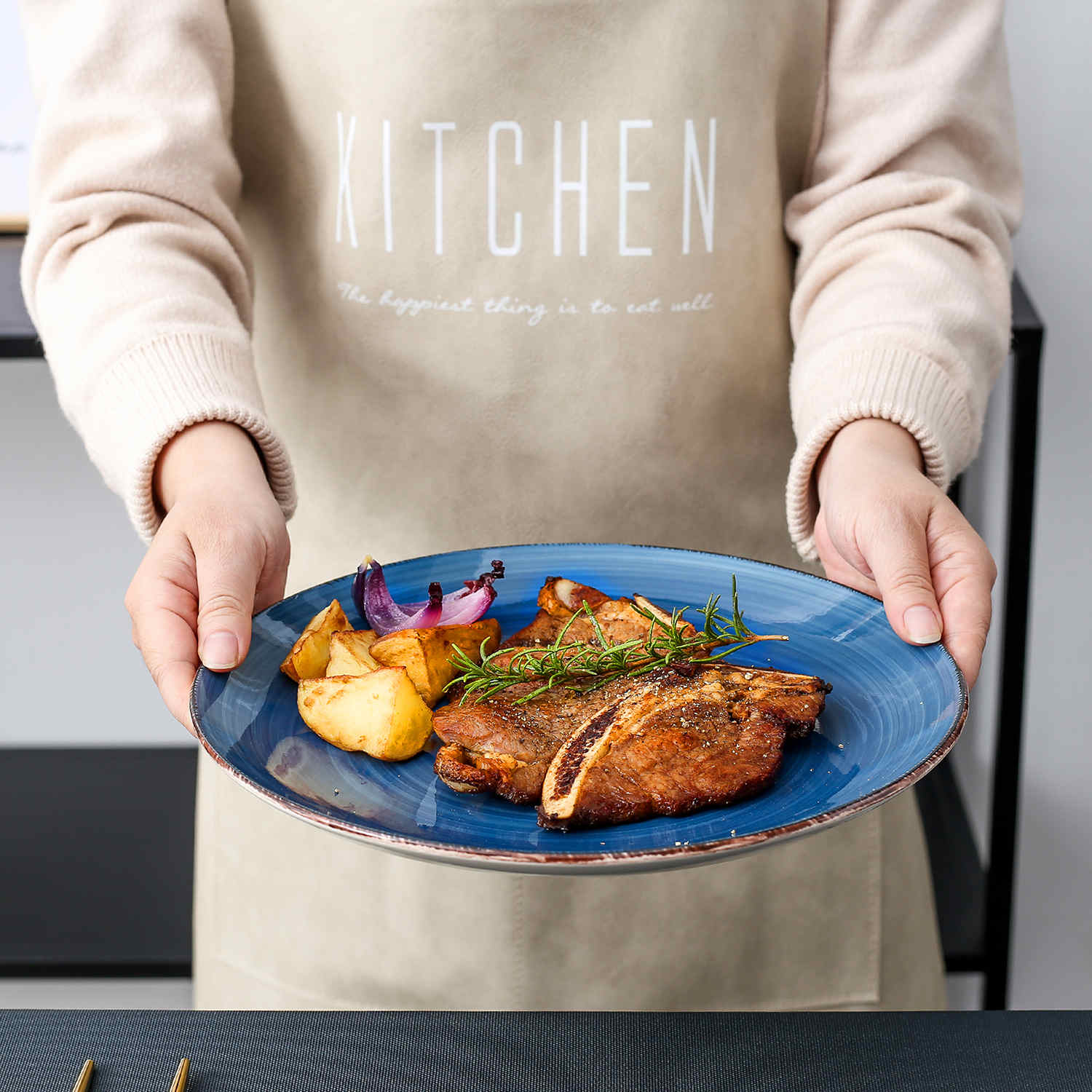 Blue Dinner Plates Set