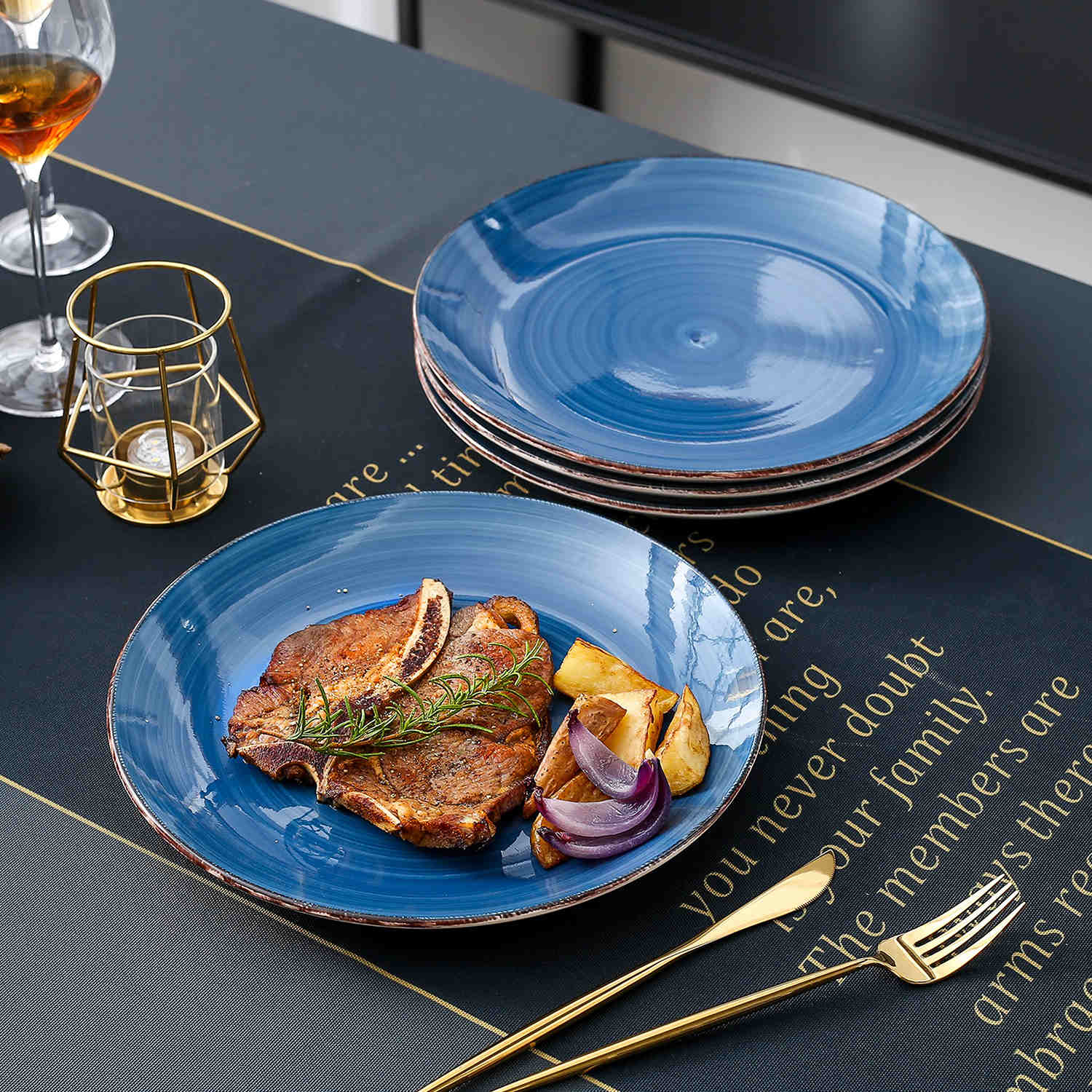 Blue Dinner Plates Set