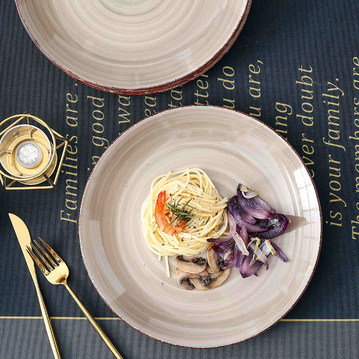 Cream Dinner Plates Set