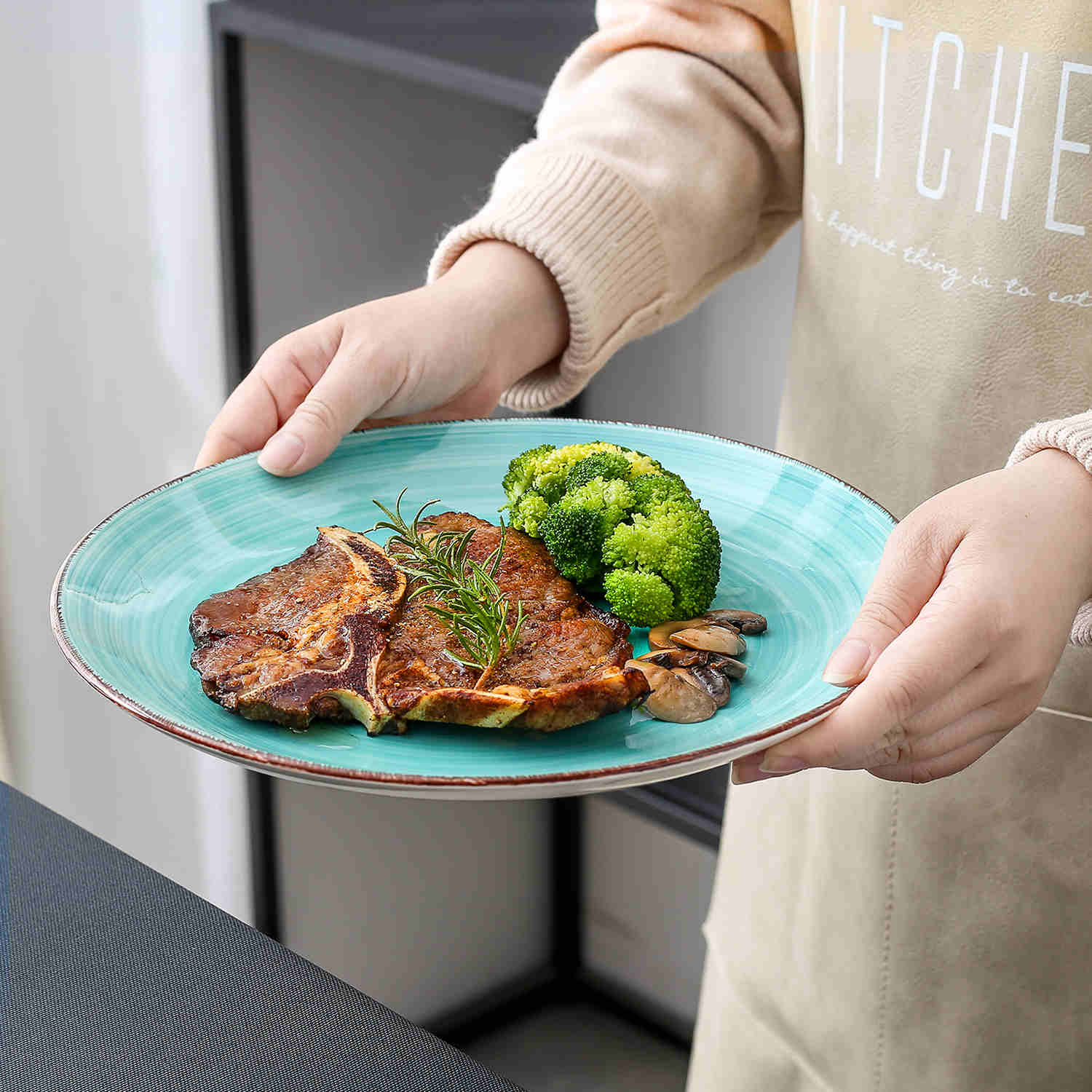 Green Dinner Plates Set