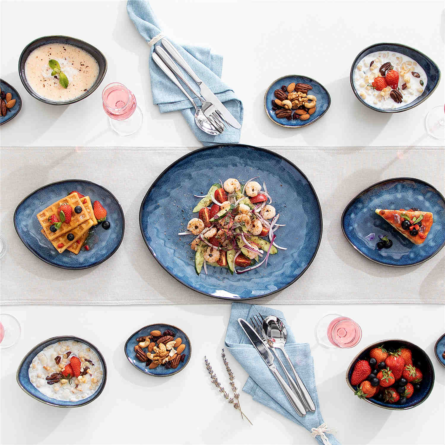 Starry 11-Piece Dinnerware Set with Oval Plates - Bowls - and Serving Dishes in Blue Reactive Glaze-vancasso